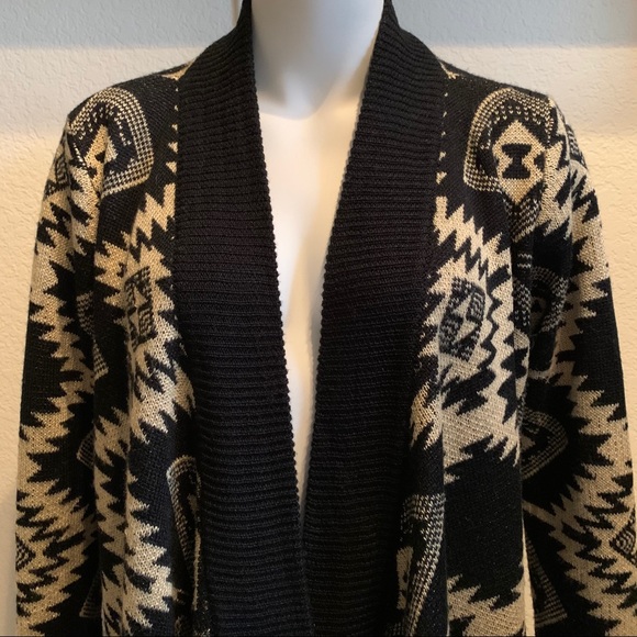Aztec print cardigan - Picture 2 of 6